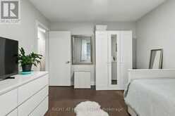 19 FLEMPTON CRESCENT | Toronto Ontario | Slide Image Fifteen