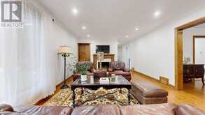 54 PLYMBRIDGE ROAD | Toronto Ontario | Slide Image Eight
