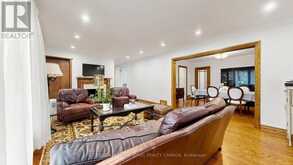 54 PLYMBRIDGE ROAD | Toronto Ontario | Slide Image Nine