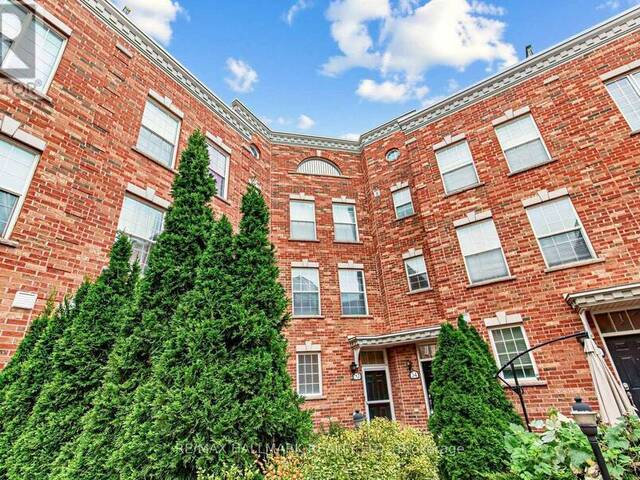 34 FAIRHEAD MEWS Toronto Ontario, M4E 3Y4 - 3 Bedrooms Home For Sale