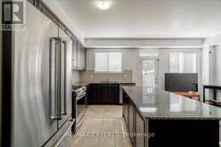 35 LANDOLFI WAY | Bradford West Gwillimbury Ontario | Slide Image Ten