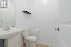 35 LANDOLFI WAY | Bradford West Gwillimbury Ontario | Slide Image Thirteen