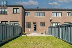 35 LANDOLFI WAY | Bradford West Gwillimbury Ontario | Slide Image Thirty-two
