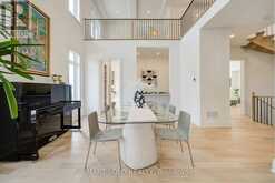 125 CALLA TRAIL | Aurora Ontario | Slide Image Nine
