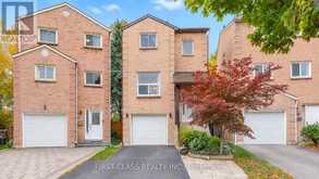 48 COTTONWOOD COURT | Markham Ontario | Slide Image Two