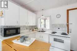14 CHEZ NOUS AVENUE | Tiny Ontario | Slide Image Five