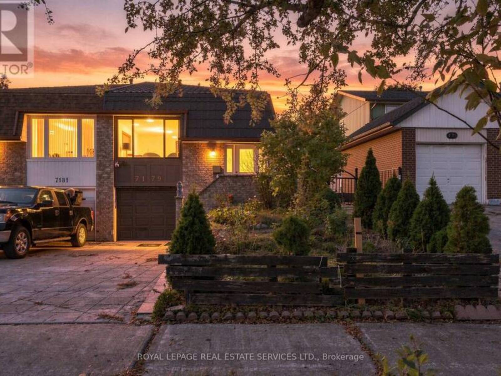 7179 DELMONTE CRESCENT, Mississauga, Ontario L4T 3L4