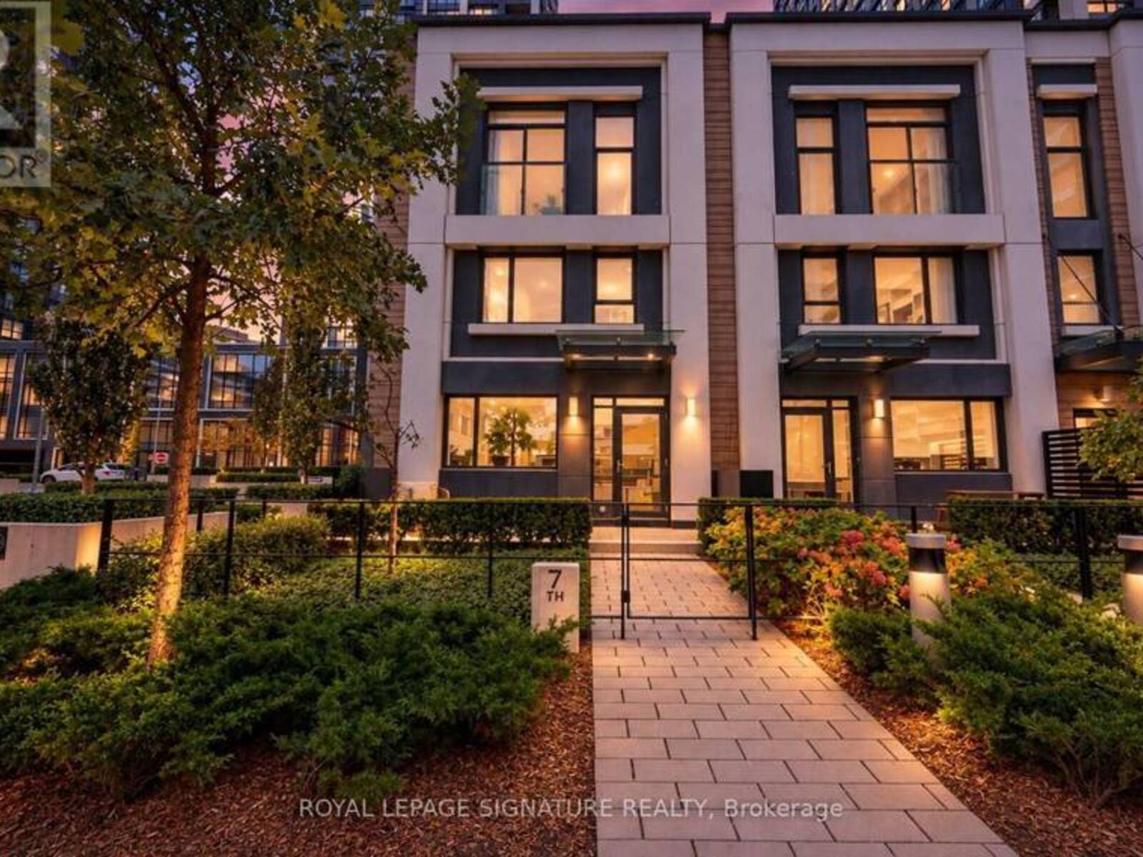TH07 - 9 MABELLE AVENUE, Toronto, Ontario M9A 0E1