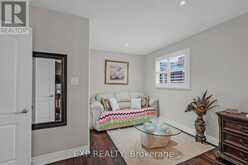 593A SCARLETT ROAD N | Toronto Ontario | Slide Image Seventeen