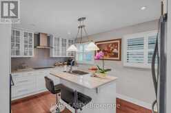 593A SCARLETT ROAD N | Toronto Ontario | Slide Image Twelve
