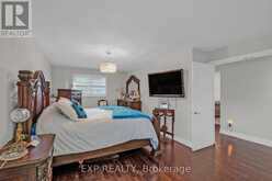 593A SCARLETT ROAD N | Toronto Ontario | Slide Image Sixteen