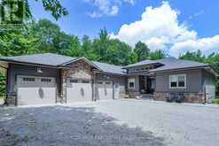 1013 SUTHERLAND WAY | Gravenhurst Ontario | Slide Image One