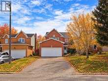 9 SHERIE DRIVE | Georgina Ontario | Slide Image Three