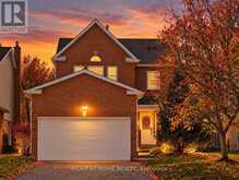 9 SHERIE DRIVE | Georgina Ontario | Slide Image Two