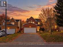 9 SHERIE DRIVE | Georgina Ontario | Slide Image Four