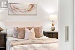 16 SUNNYBROOK ROAD | Toronto Ontario | Slide Image Nine