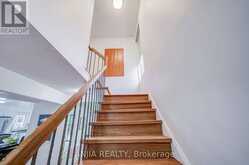 3 MOSSBROOK CRESCENT | Toronto Ontario | Slide Image Eighteen