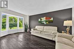 48 BROADVIEW AVENUE | Georgina Ontario | Slide Image Eight