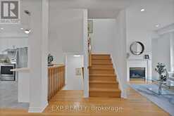 11 MAPLE PARK WAY | Markham Ontario | Slide Image Thirteen