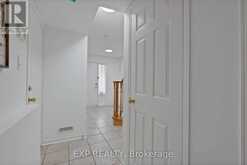 11 MAPLE PARK WAY | Markham Ontario | Slide Image Eighteen