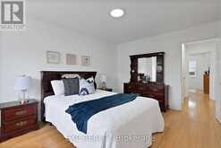 11 MAPLE PARK WAY | Markham Ontario | Slide Image Thirty-three