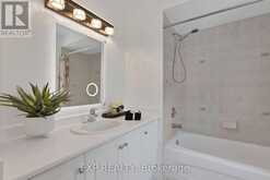 11 MAPLE PARK WAY | Markham Ontario | Slide Image Thirty-five