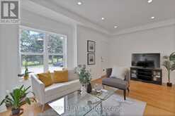 11 MAPLE PARK WAY | Markham Ontario | Slide Image Eight