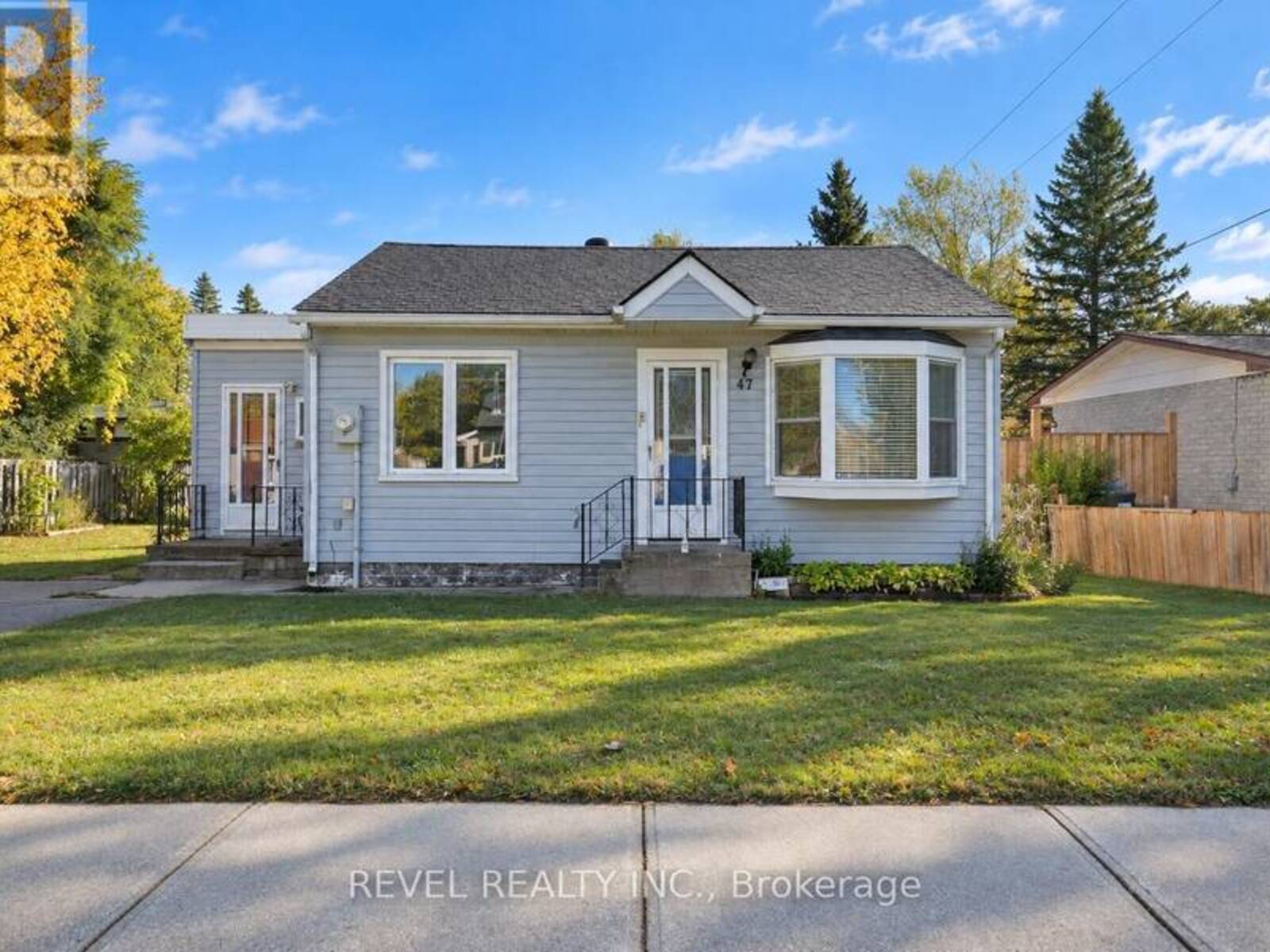 47 COULSON AVENUE, Angus, Ontario L3W 0L5