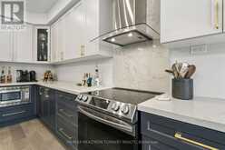 4 GORD MATTHEWS WAY | Uxbridge Ontario | Slide Image Thirteen