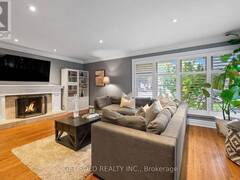 136 PRINCE GEORGE DRIVE Toronto Ontario, M9B 2Y2