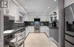136 PRINCE GEORGE DRIVE | Toronto Ontario | Slide Image Eight
