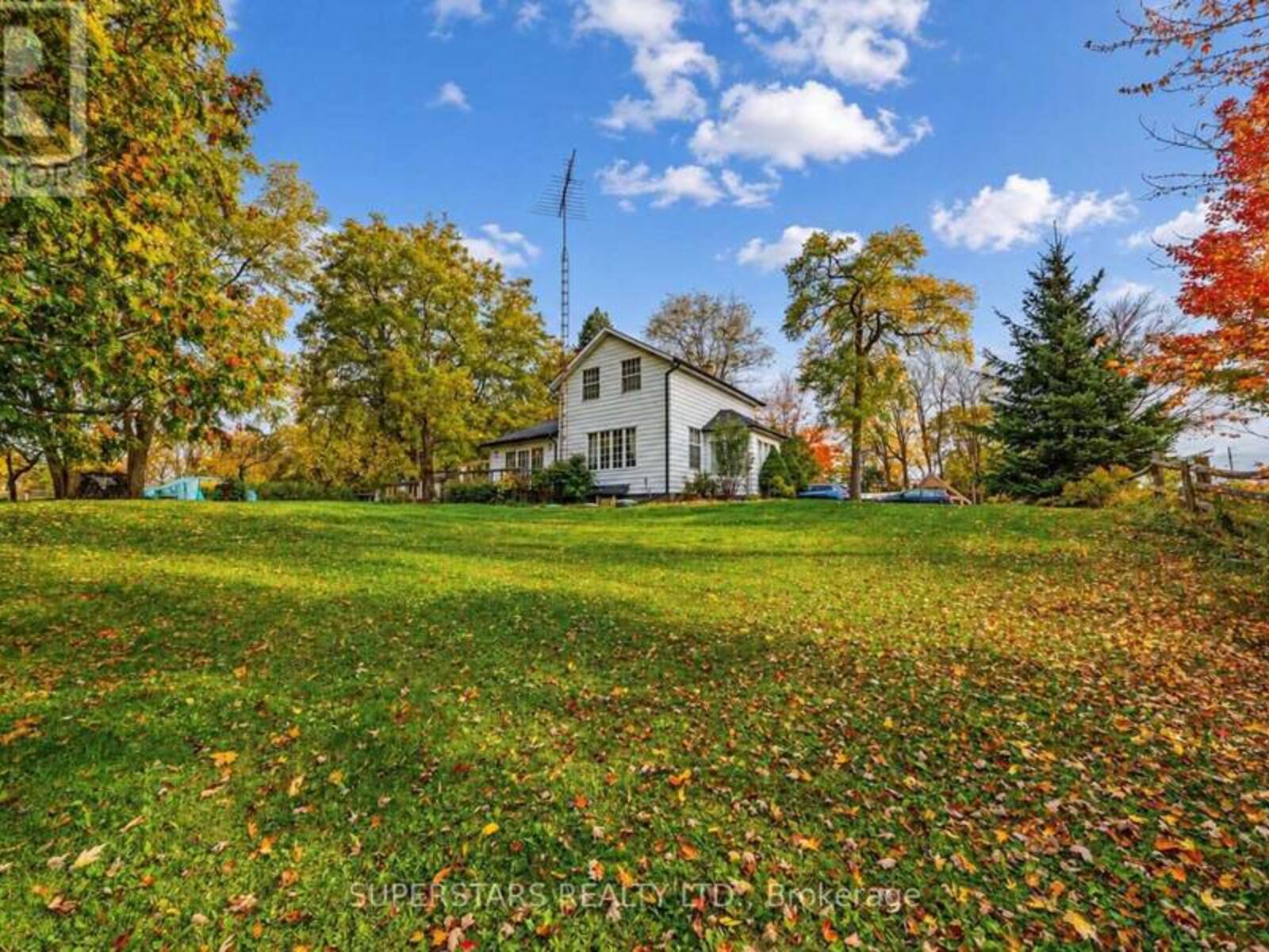 17450 BATHURST STREET, Newmarket, Ontario L3Y 4V9