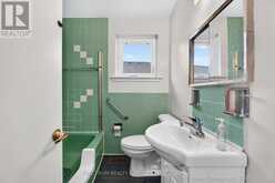 37 NEWLIN CRESCENT | Toronto Ontario | Slide Image Nineteen