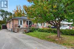 37 NEWLIN CRESCENT | Toronto Ontario | Slide Image Five