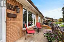 37 NEWLIN CRESCENT | Toronto Ontario | Slide Image Four