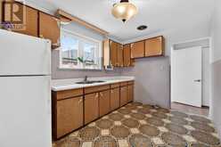 37 NEWLIN CRESCENT | Toronto Ontario | Slide Image Eight
