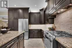 25 CHARTERHOUSE DRIVE | Whitby Ontario | Slide Image Sixteen