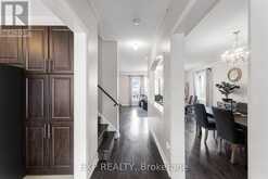 211 RAY SNOW BOULEVARD | Newmarket Ontario | Slide Image Eighteen