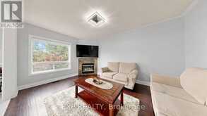 416 BARTHOLOMEW DRIVE | Newmarket Ontario | Slide Image Ten