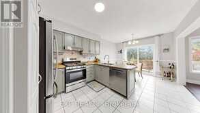 416 BARTHOLOMEW DRIVE | Newmarket Ontario | Slide Image Nine