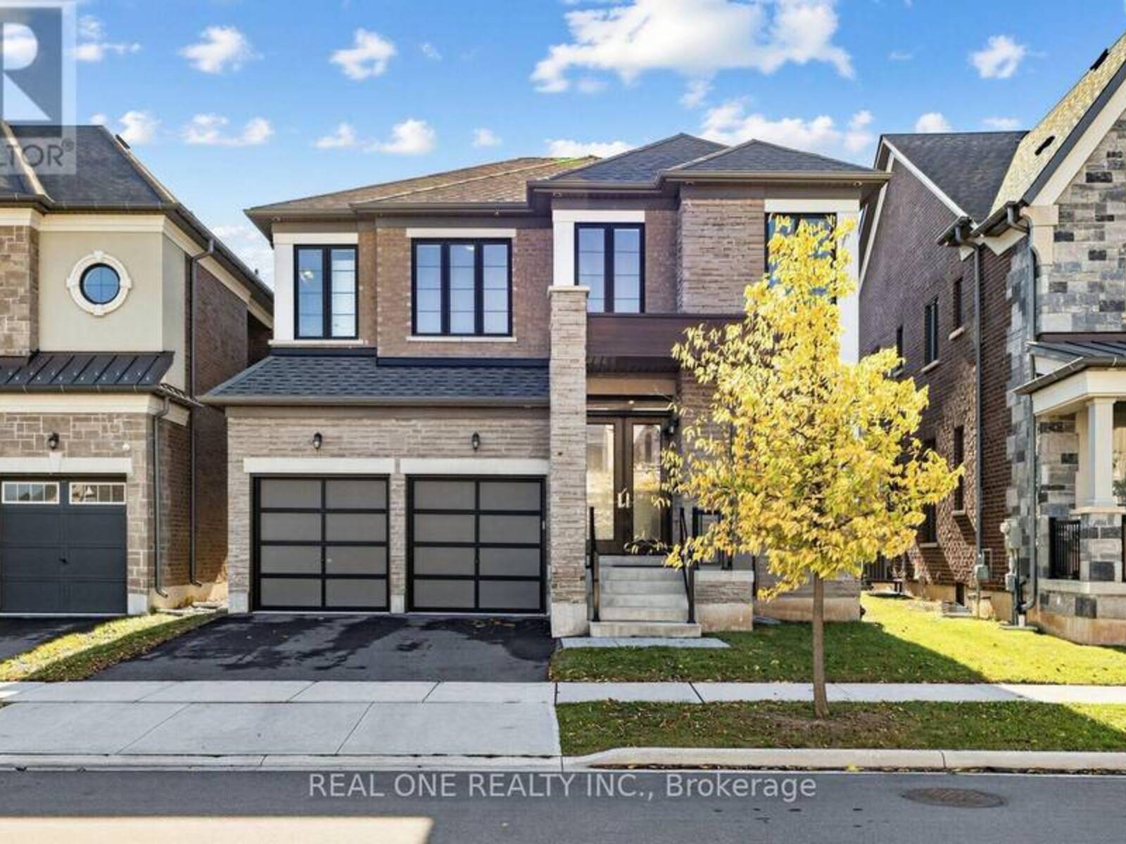 1382 QUEENS PLATE ROAD, Oakville, Ontario L6M 5L4