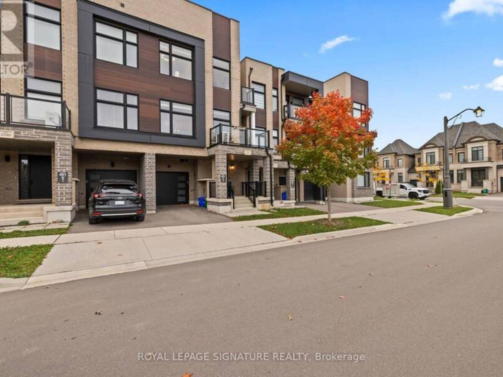 2542 LITTLEFIELD CRESCENT, Oakville, Ontario L6M 5L8