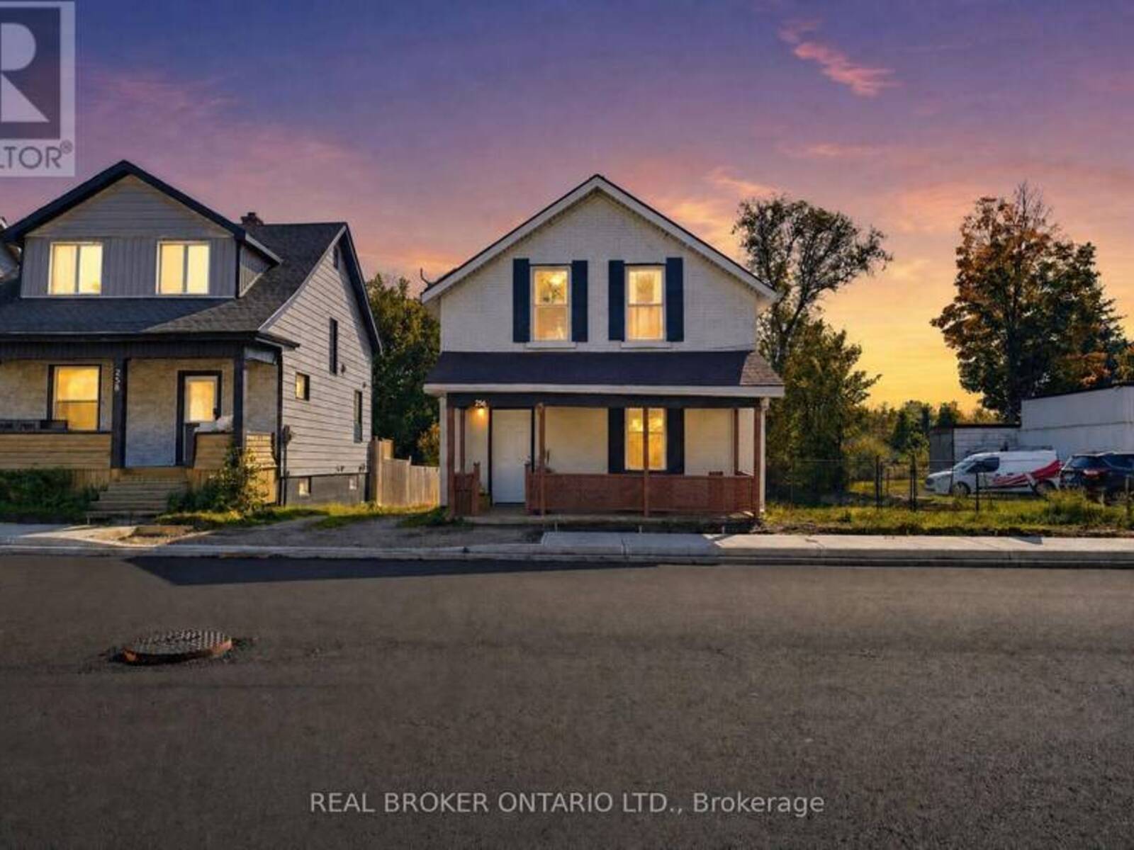 256 DUNDAS STREET, Woodstock, Ontario N4S 1B1