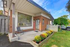 34 FIELDING CRESCENT | Hamilton Ontario | Slide Image Two