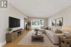 34 FIELDING CRESCENT | Hamilton Ontario | Slide Image Four