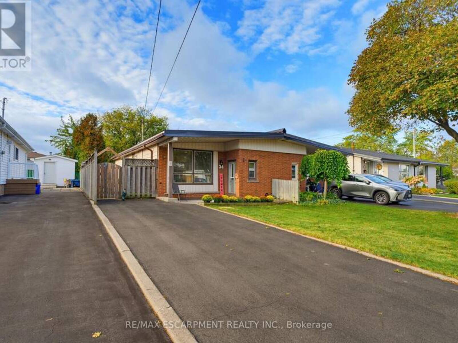 34 FIELDING CRESCENT, Hamilton, Ontario L8V 2P5