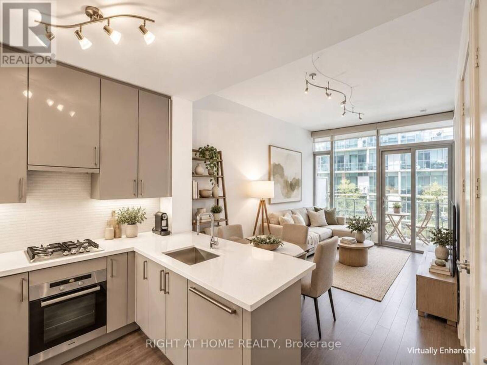 807 - 39 QUEENS QUAY E, Toronto, Ontario M5E 0A5