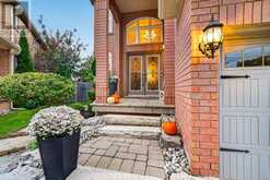 2447 HIGHMOUNT CRESCENT | Oakville Ontario | Slide Image Three
