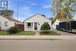69 SIXTH AVENUE | Brantford Ontario | Slide Image Six