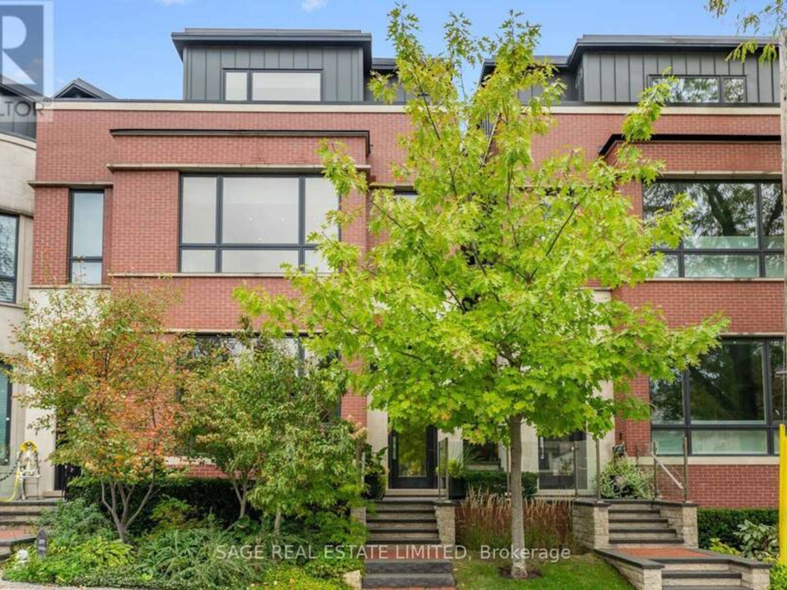 5 THURLOE AVENUE, Toronto, Ontario M4S 0B4